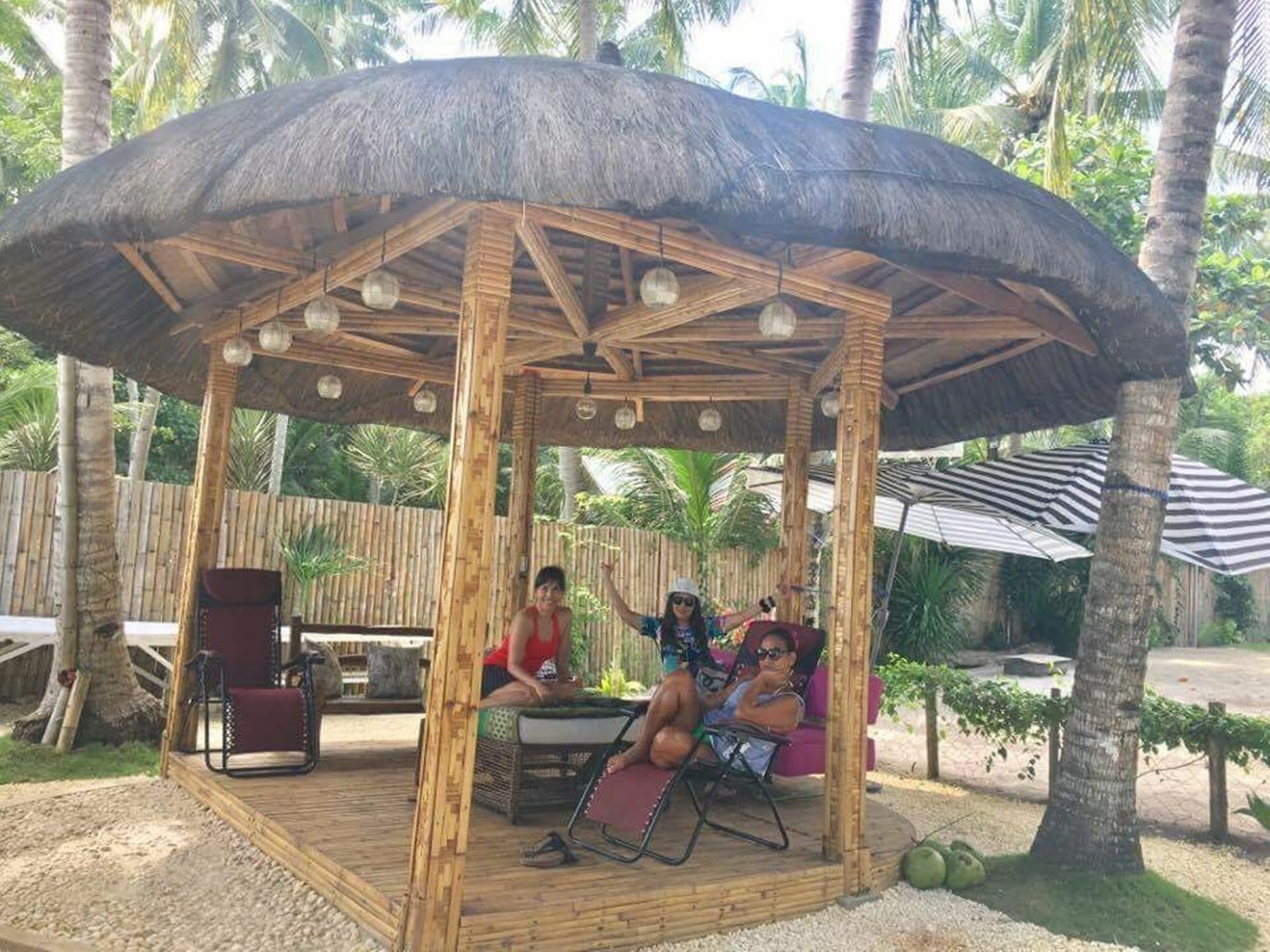 The Whitehouse By The Sea Villa Panglao Exteriör bild